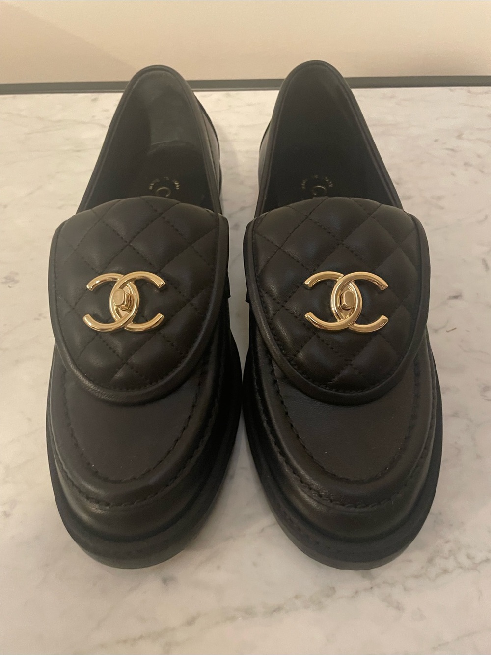 CHANEL Black Quilted CC Turnlock Lambskin Leather Loafers, size 7, look new